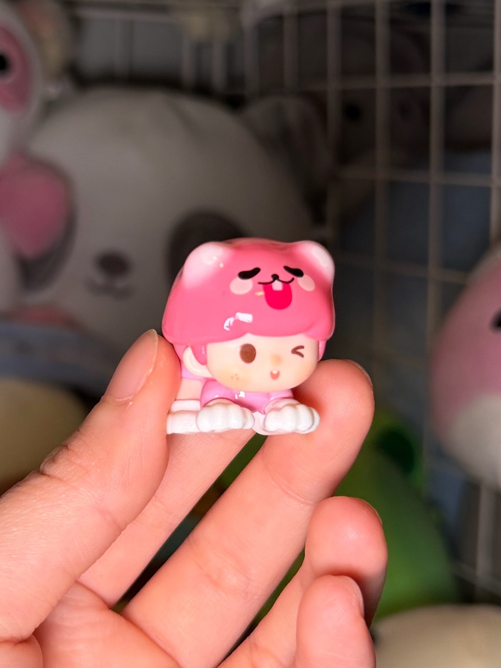 Yoyo Forest Animal Chess ‘Pink Squirrel’ 1.5” Collectible Vinyl Figure